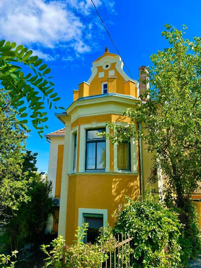 Villa Luca Mosonmagyaróvár Екстериор снимка